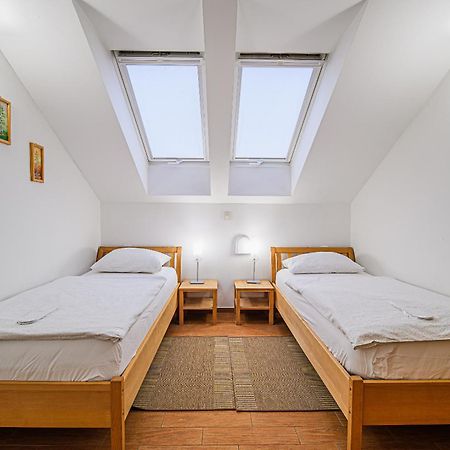 Apartments Maleric With Indoor Pool And Wellness Dragatuš エクステリア 写真