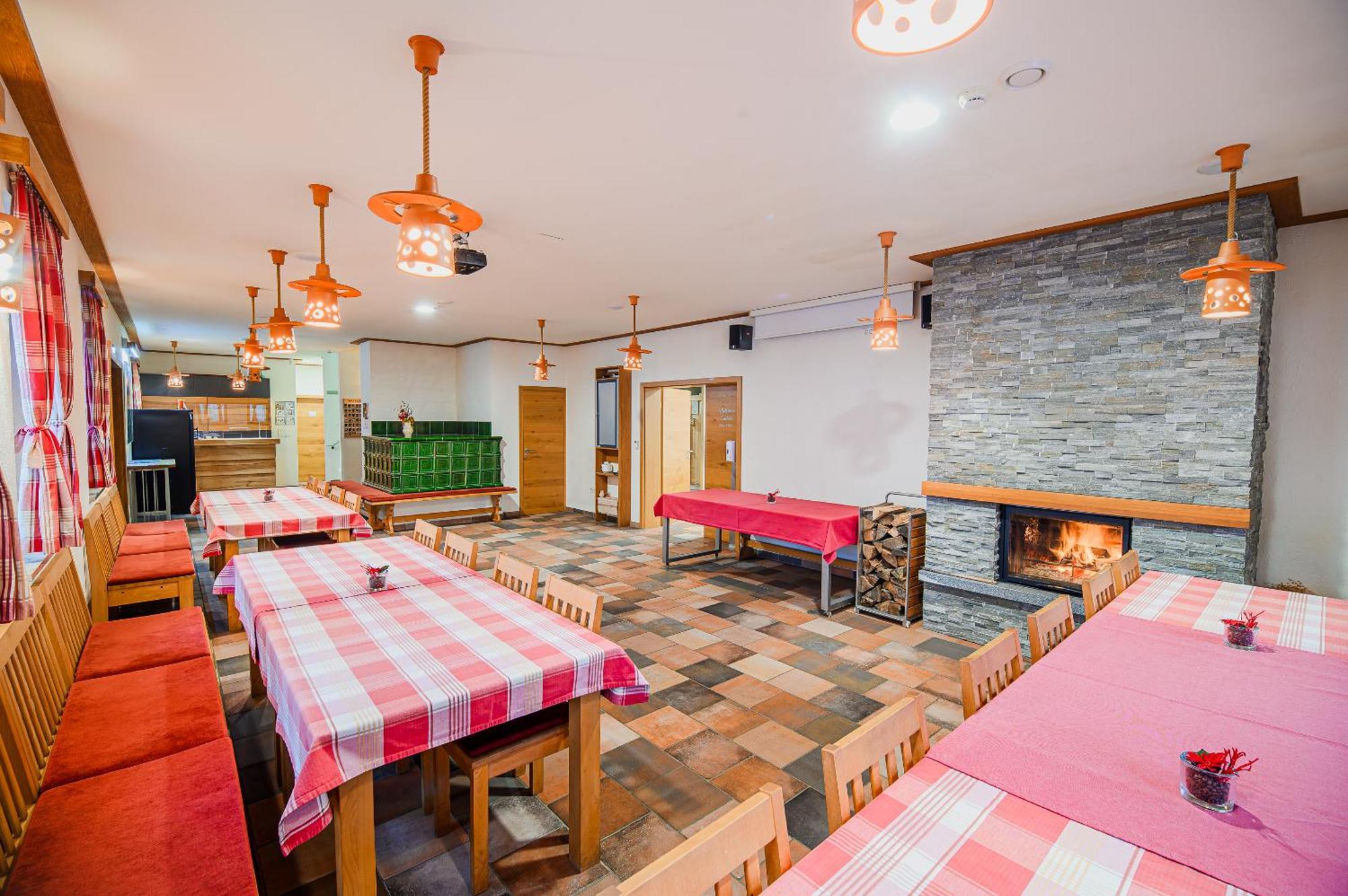 Apartments Maleric With Indoor Pool And Wellness Dragatuš エクステリア 写真