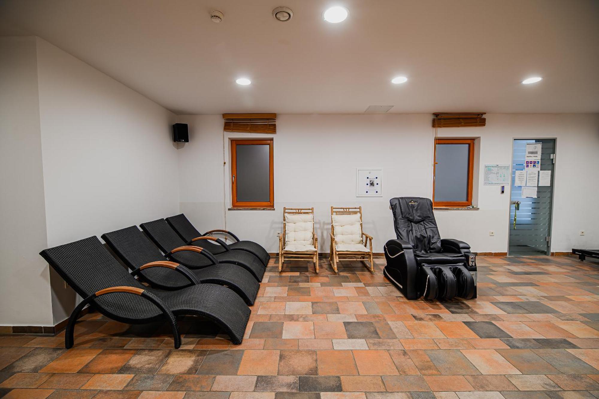 Apartments Maleric With Indoor Pool And Wellness Dragatuš エクステリア 写真