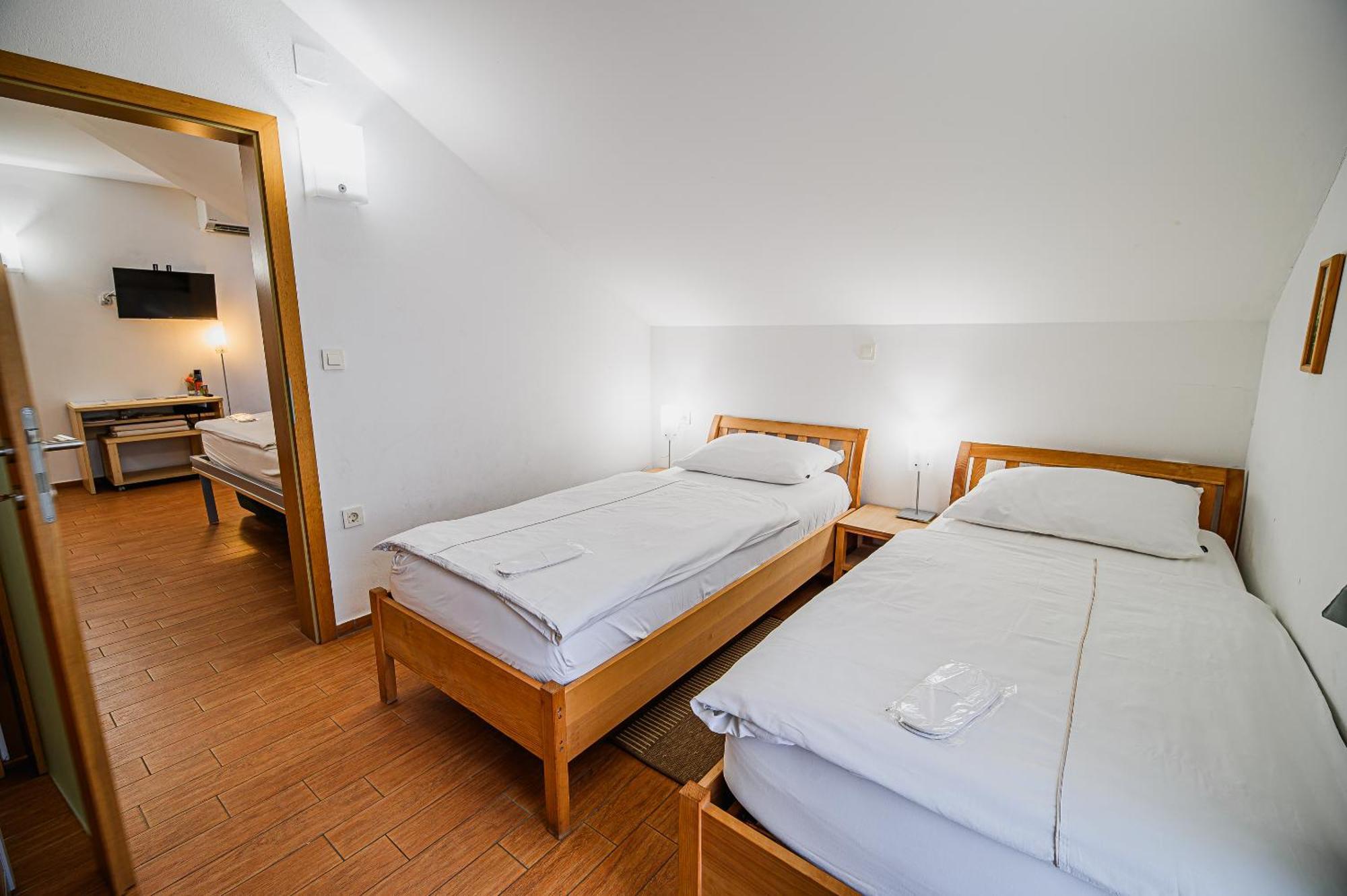 Apartments Maleric With Indoor Pool And Wellness Dragatuš 部屋 写真