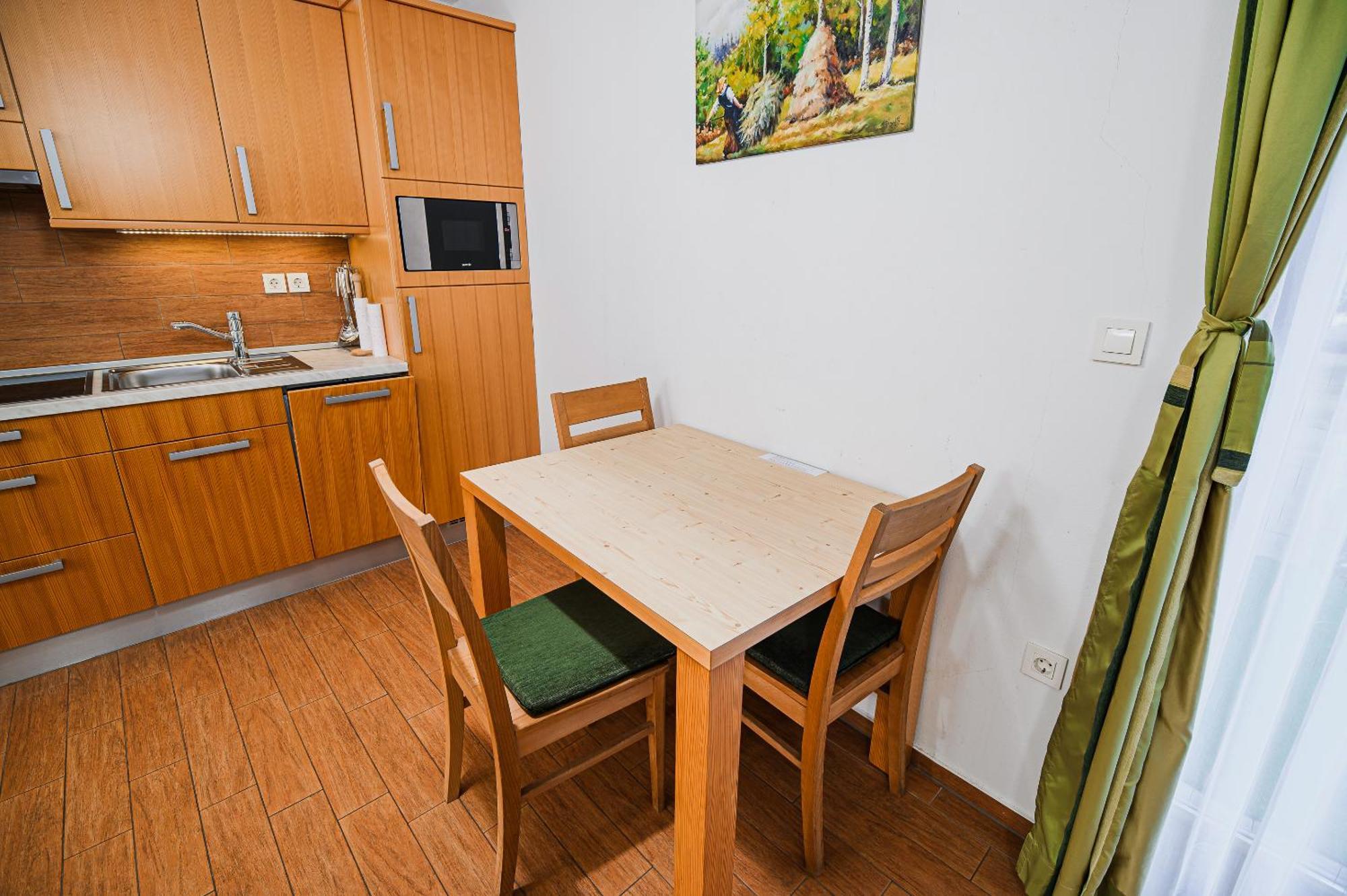 Apartments Maleric With Indoor Pool And Wellness Dragatuš 部屋 写真