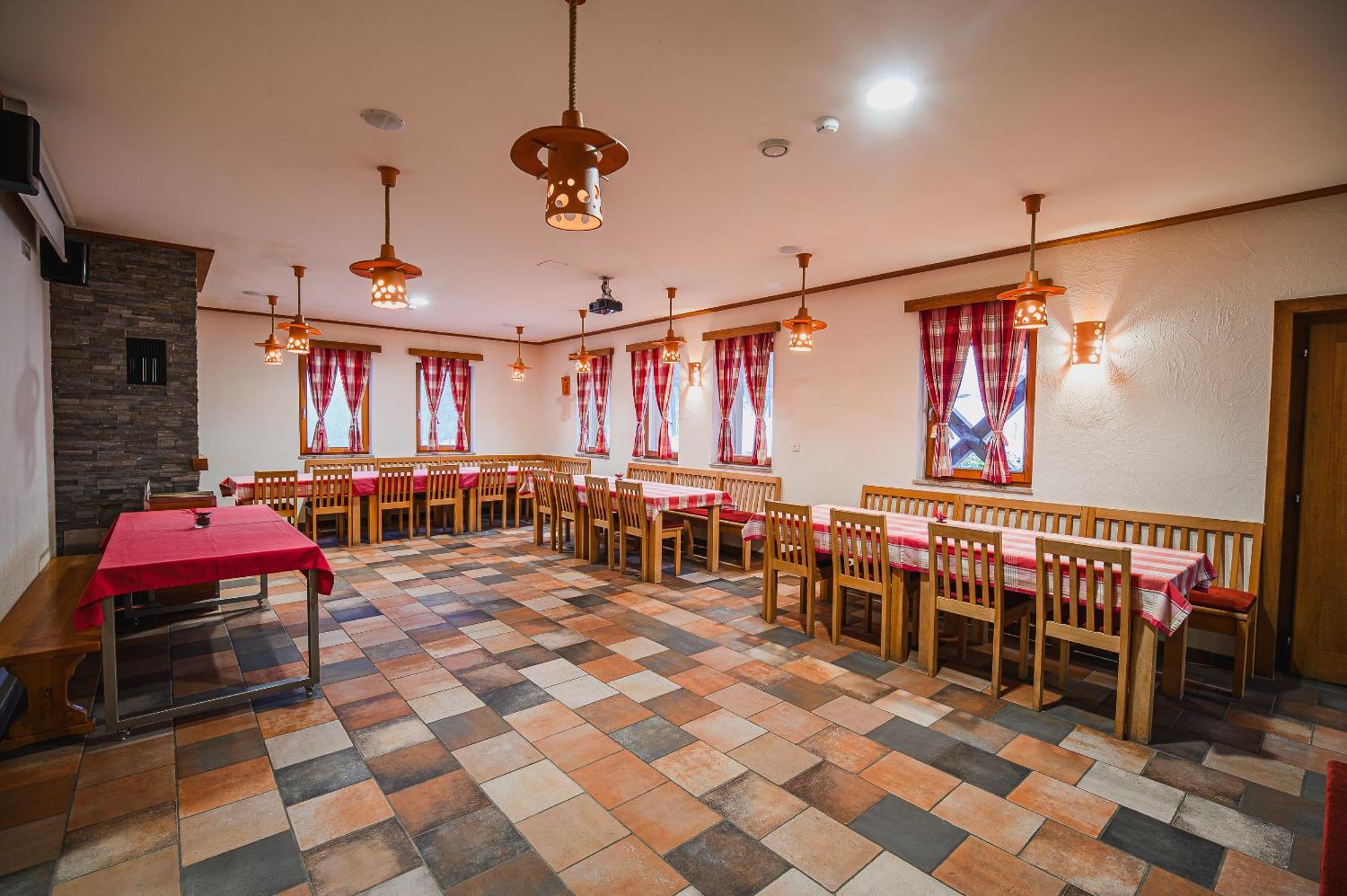 Apartments Maleric With Indoor Pool And Wellness Dragatuš エクステリア 写真