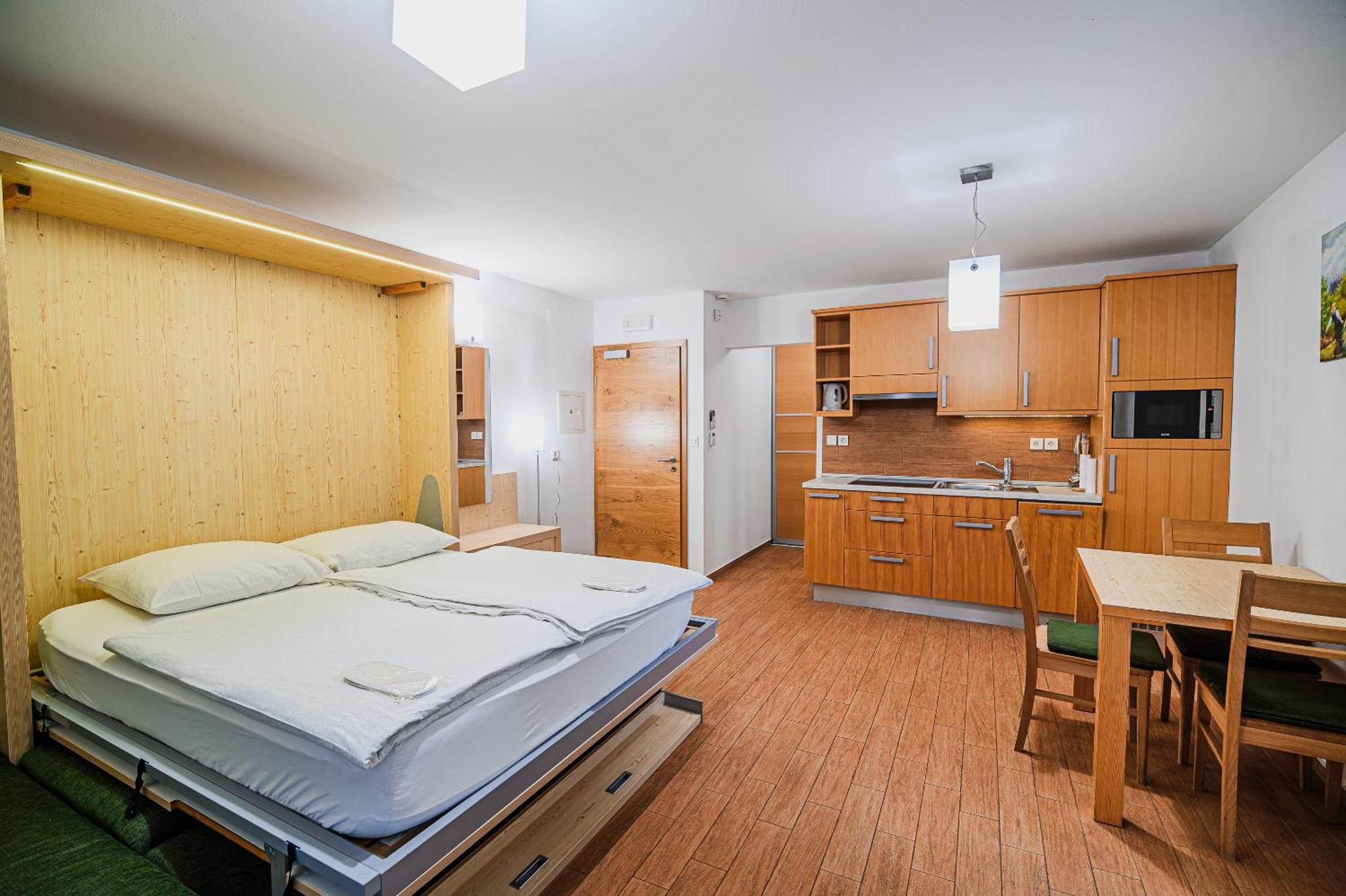 Apartments Maleric With Indoor Pool And Wellness Dragatuš エクステリア 写真