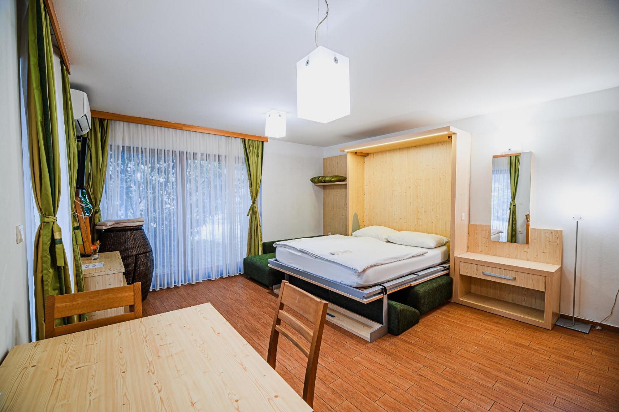 Apartments Maleric With Indoor Pool And Wellness Dragatuš 部屋 写真