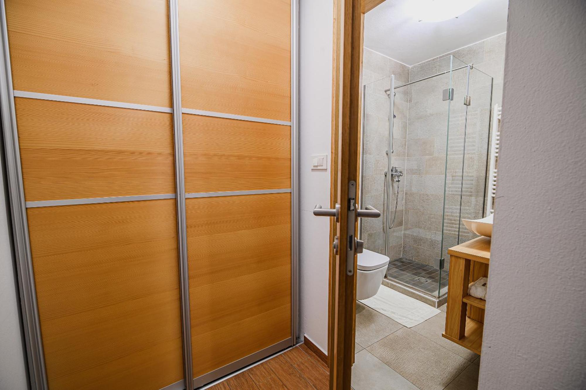 Apartments Maleric With Indoor Pool And Wellness Dragatuš 部屋 写真